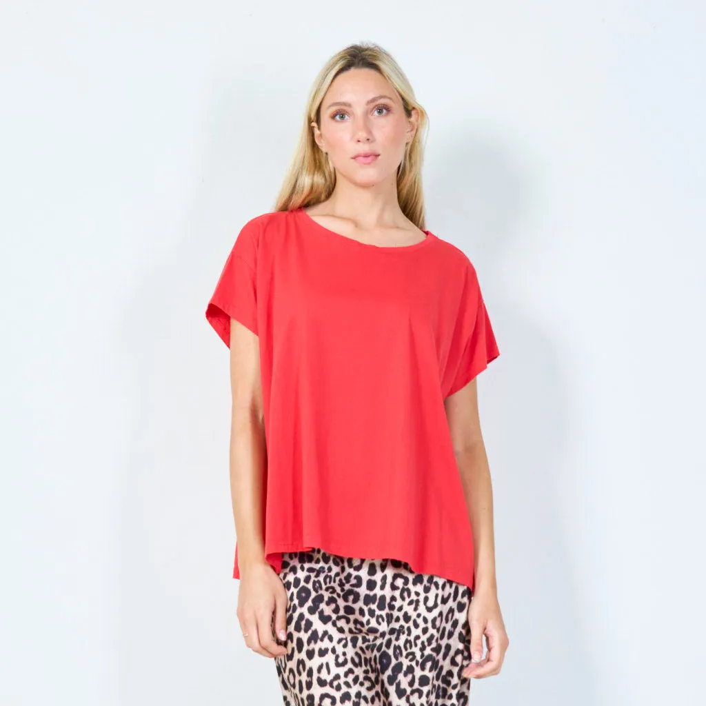 Casual t-shirt with rolled sleeves wholesale