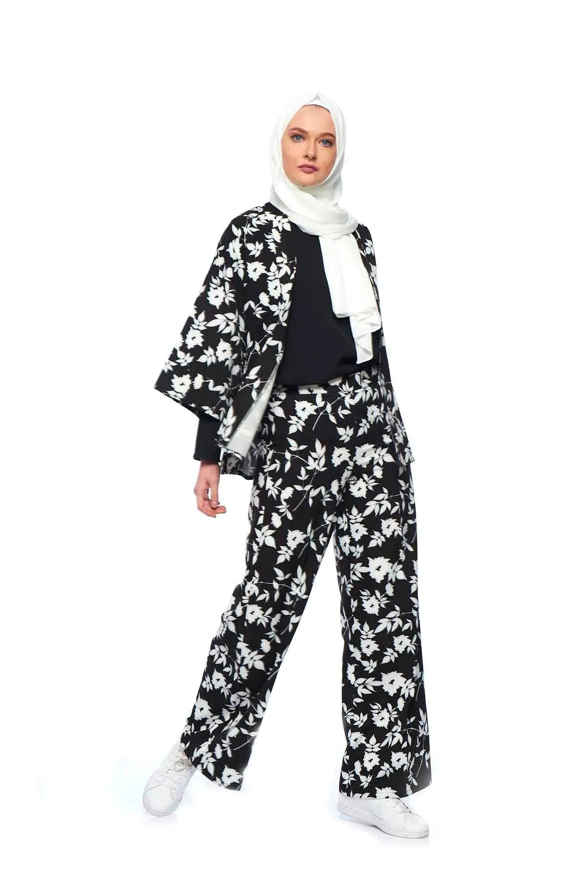 Printed Jacket and Pants - Set