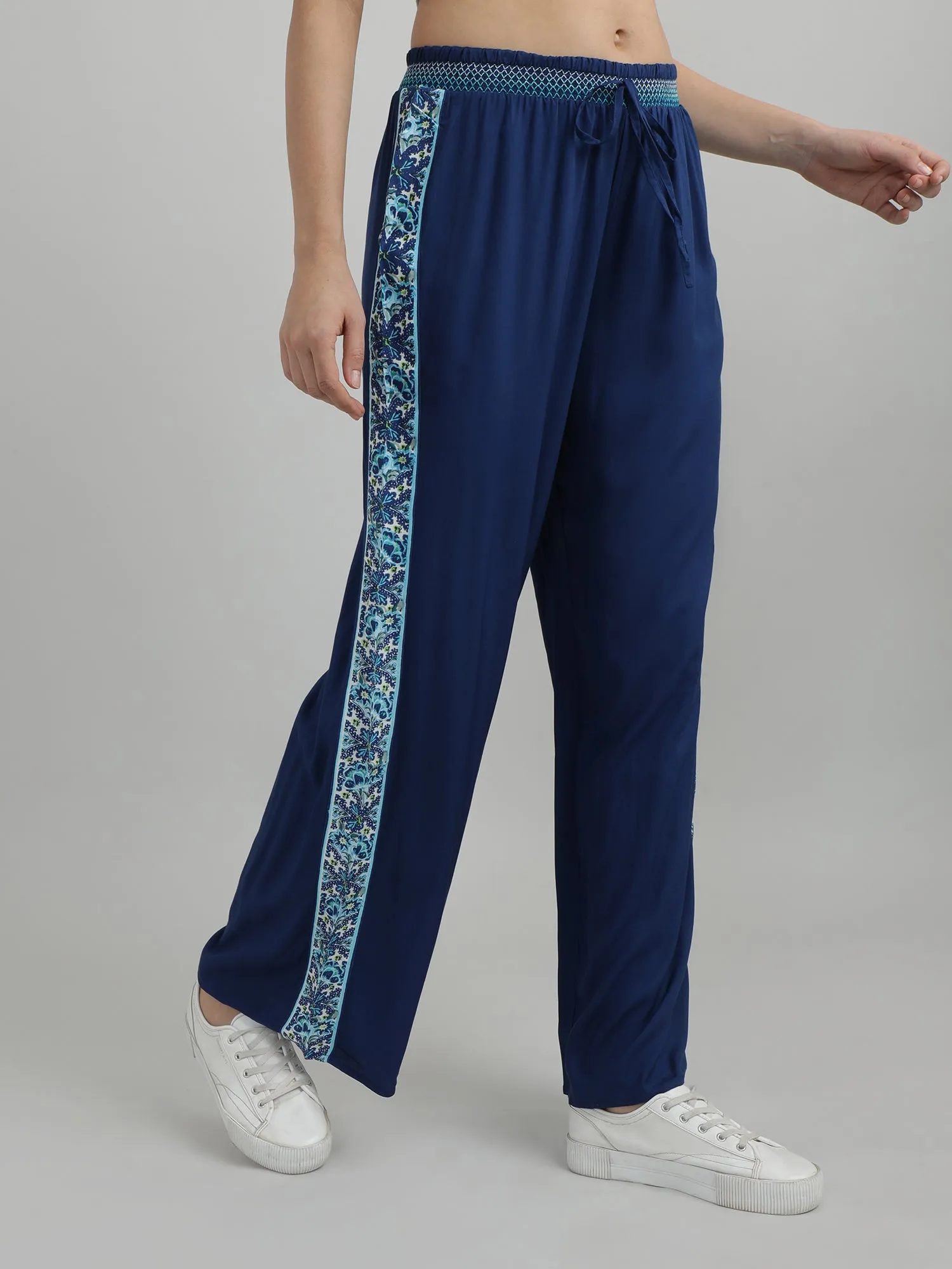 Women Blue Side Print Lounge Pants